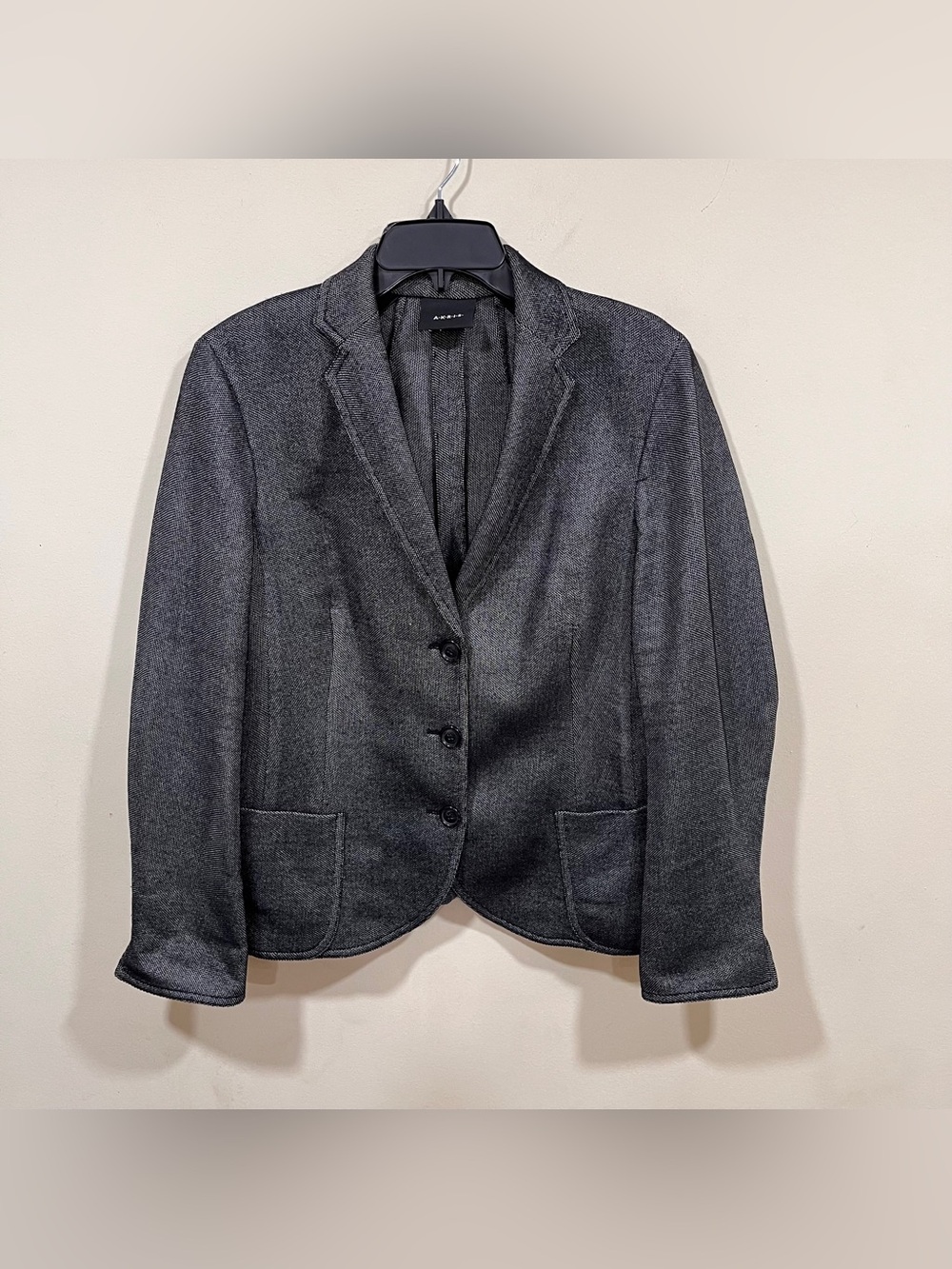 Akris Charcoal Gray  Blazer - Classic Three-Button Style size US 12 wool blend
